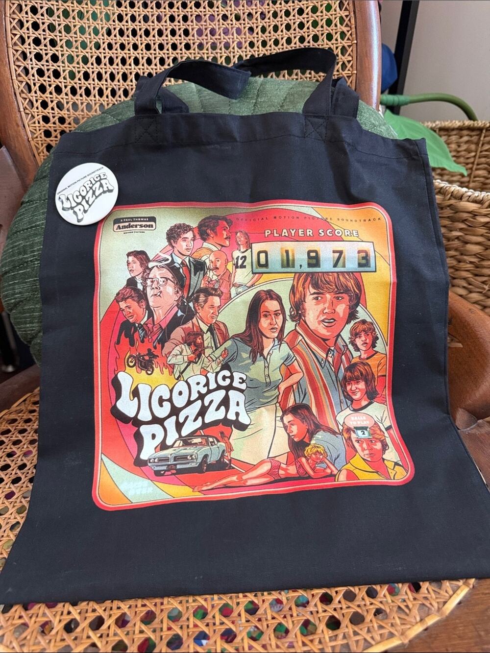2021 Licorice Pizza Limited Edition Player Score Promo Tote Bag w/Branded Button